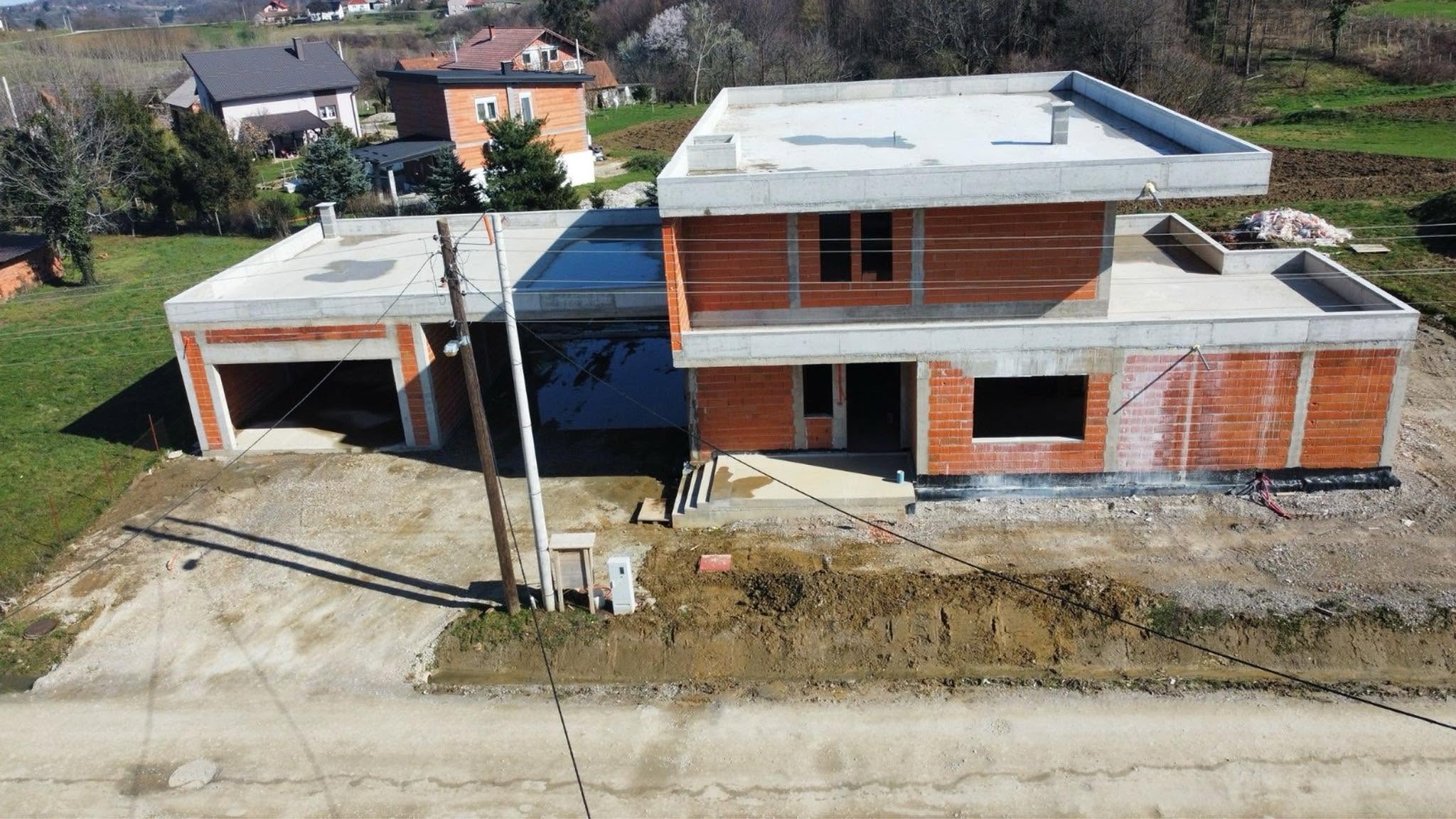 Obiteljska kuća, Punikve
